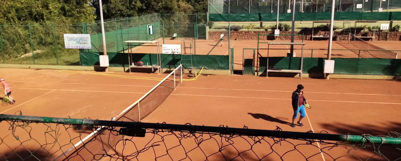 vacances jeunes des tournois de tennis