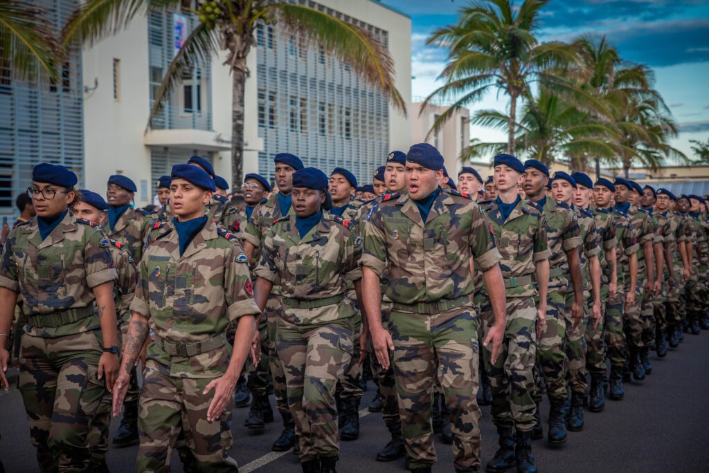 cérémonie militaire d'accueil des volontaires au RSMA