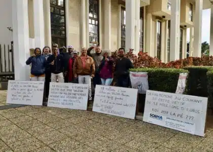 Grève à Soliha devant le palais de justice