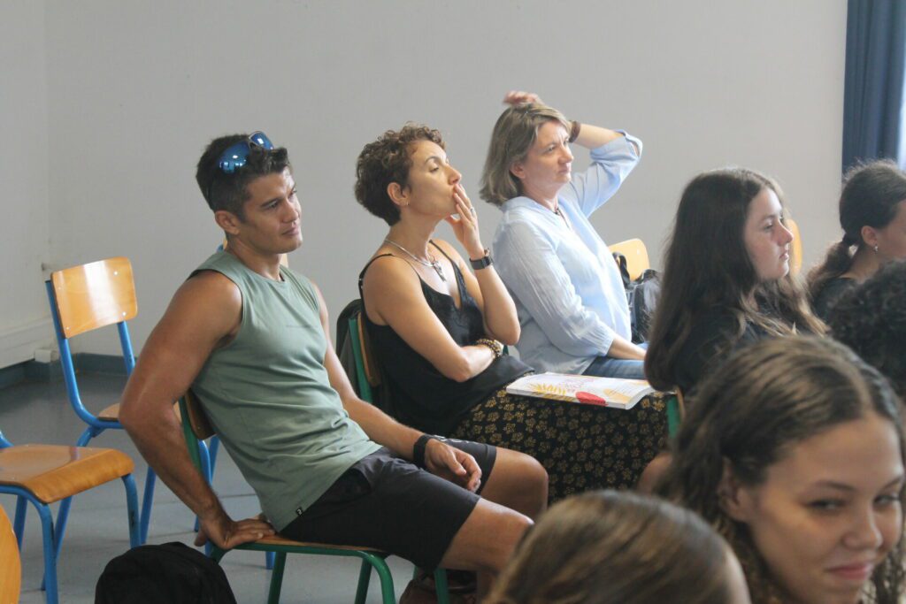 Le théâtre forum de Delixia Perrine au lycée de Vincendo à l'occasion du 8 mars 2023.