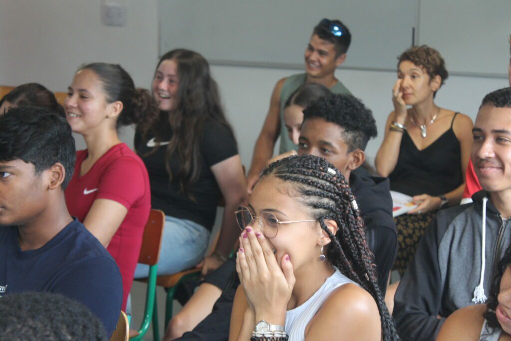 Le théâtre forum de Delixia Perrine au lycée de Vincendo à l'occasion du 8 mars 2023.