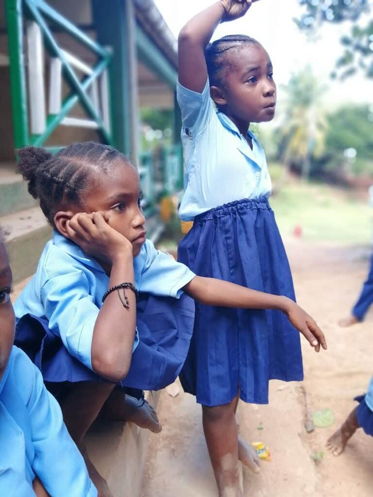 école de Nosy Iranja Madagascar, Anicette Zafimina. photo Jéromine Santo-Gammaire