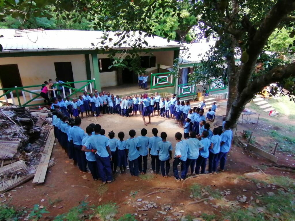 école de Nosy Iranja Madagascar, Anicette Zafimina. photo Jéromine Santo-Gammaire