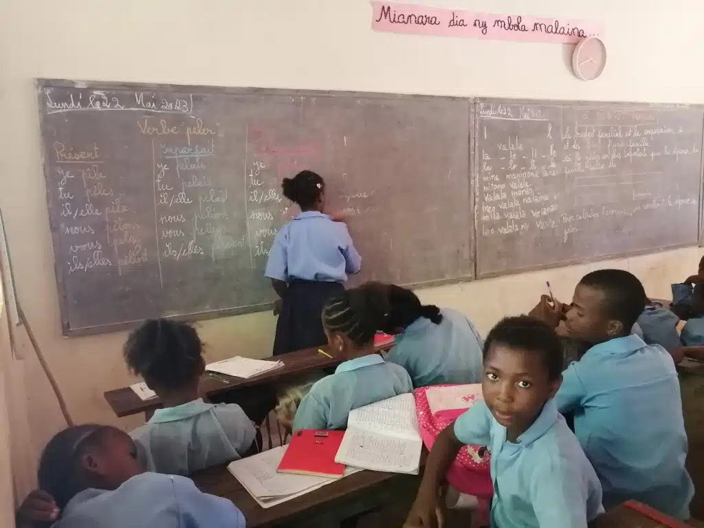 école de Nosy Iranja Madagascar, Anicette Zafimina. photo Jéromine Santo-Gammaire