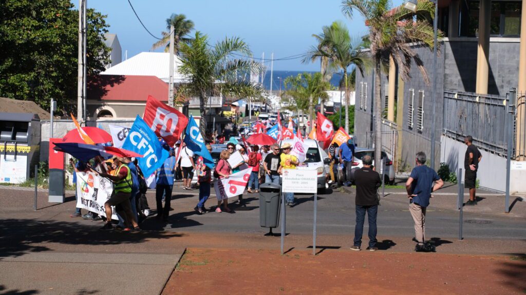 manifestation contre retraite à 64 ans saint-pierre 6 juin 2023