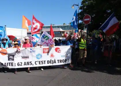 manifestation contre retraite à 64 ans saint-pierre 6 juin 2023