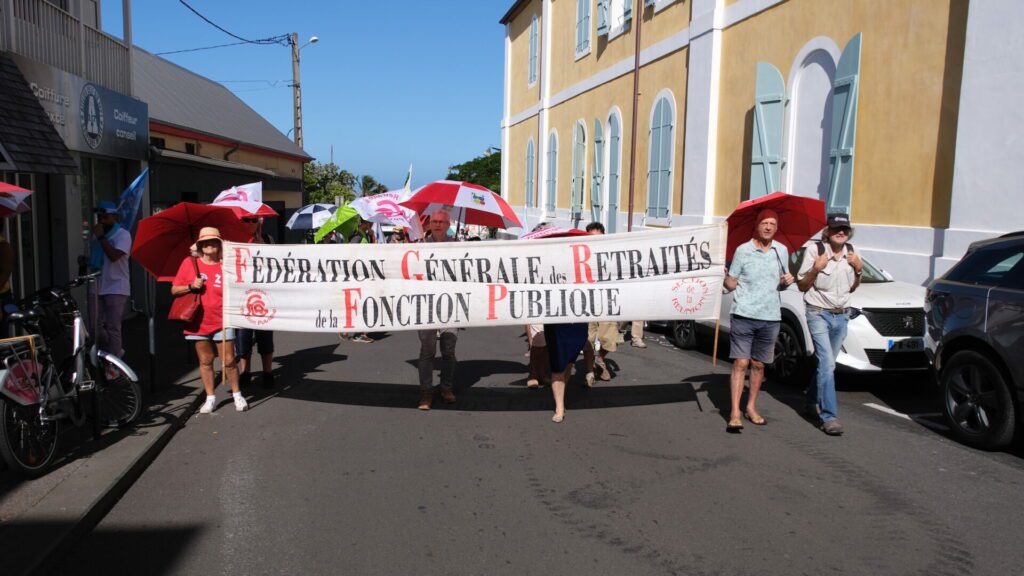 manifestation contre retraite à 64 ans saint-pierre 6 juin 2023