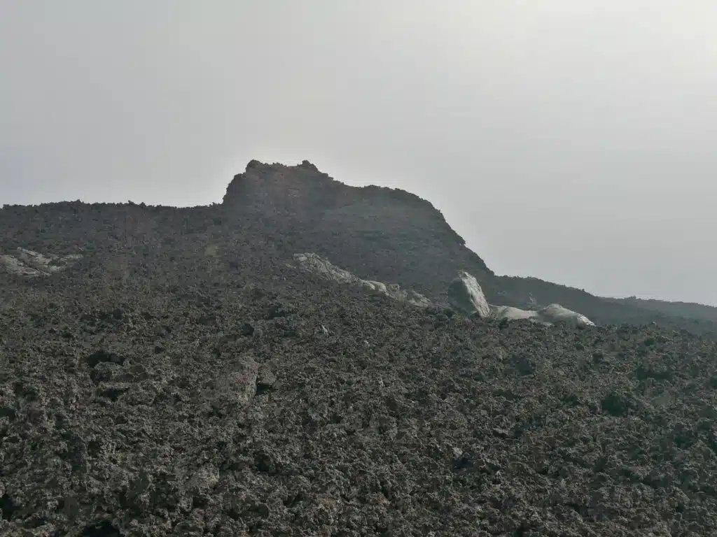 volcan éruption 2 juillet 2023