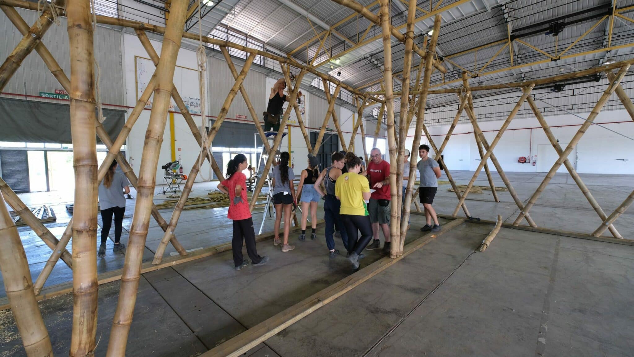 école architecture construction du pavillon surf pour les jeux olympiques à Paris La Vilette