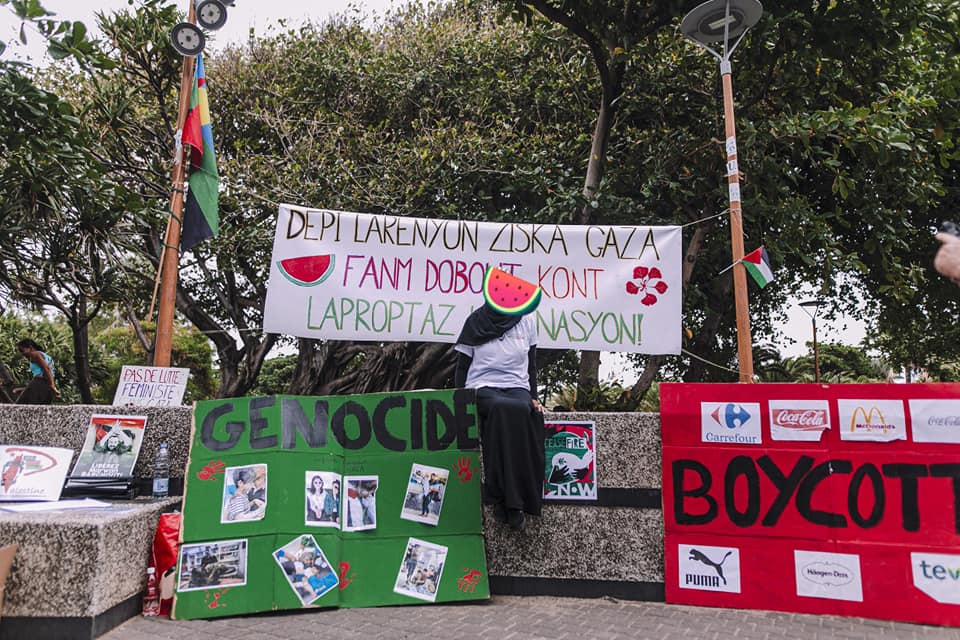 Manifestation contre la guerre à Gaza, Saint-Pierre, le 30 mars 2024.