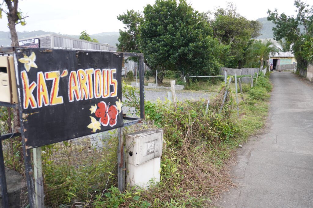 L'association la Kaz'Artous basée au Butor à Saint-Joseph accompagne les jeunes du quartier.