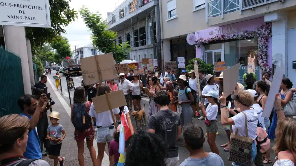 Manifestation Protège nout savane Saint-Paul