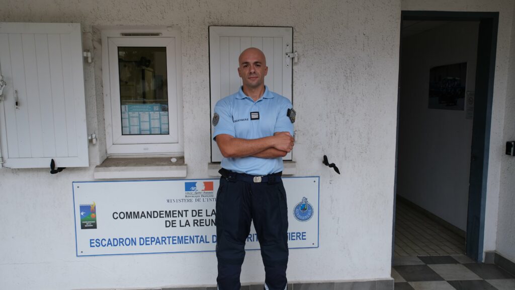 contrôle alcoolémie stupéfiants test salivaire gendarmerie Alexandre Develay chef d'escadron motocycliste sécurité routière